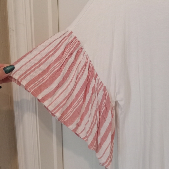 Promesa white flutter sleeve boutique top S - Picture 7 of 8